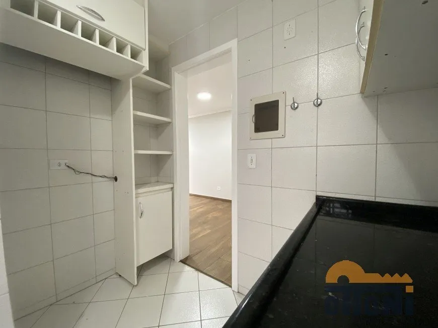 3-bedroom apartment with a home office in Curitiba — photo 9