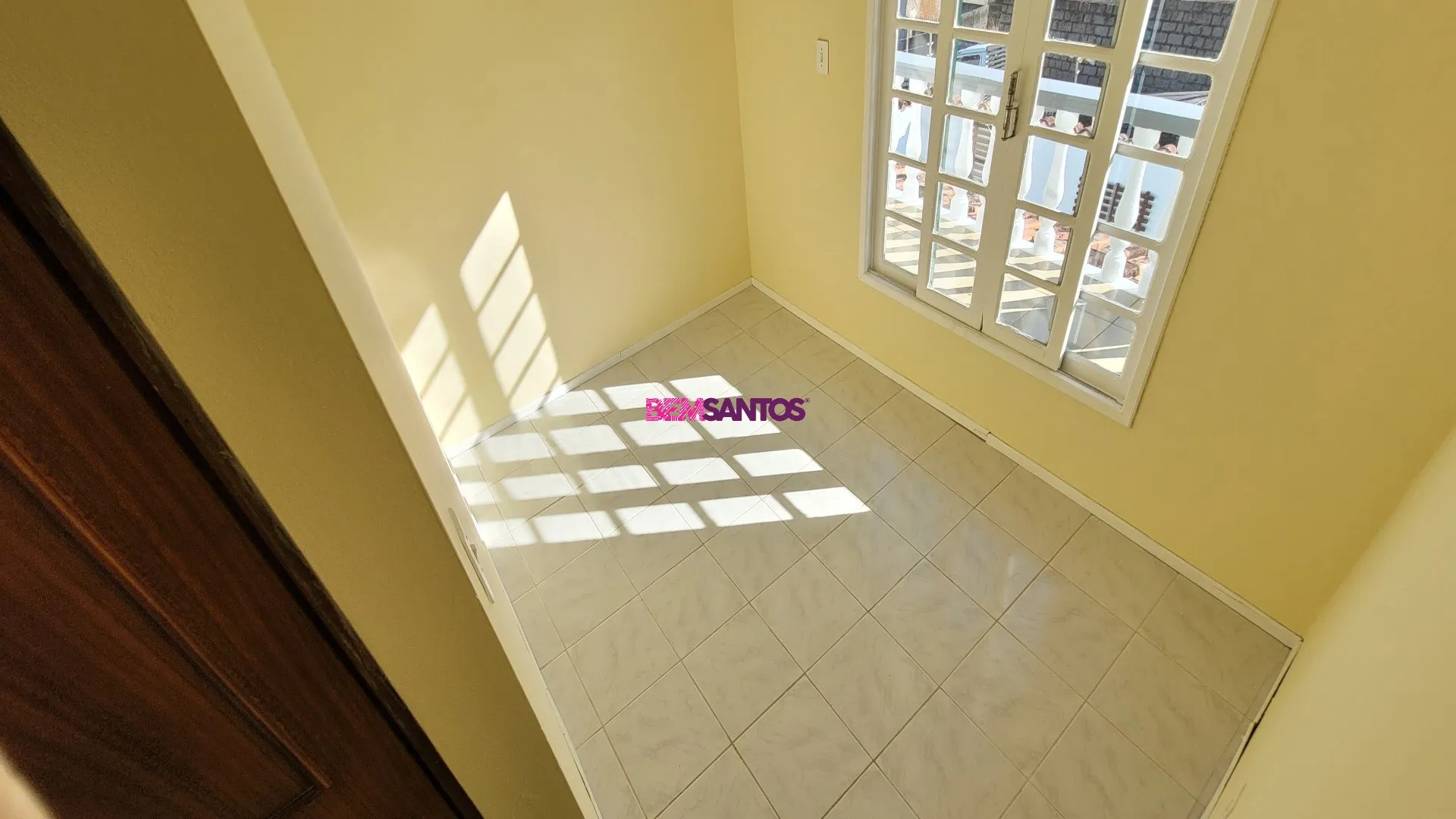 House with 3 en-suite bedrooms and private garden — photo 14