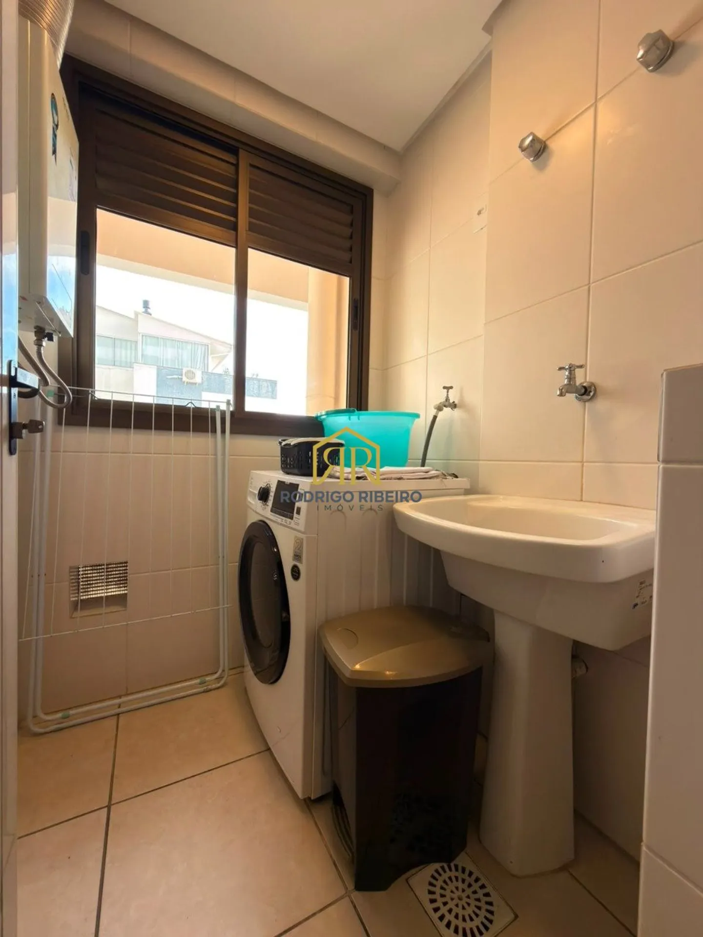 Furnished apartment, 62 m², with a washing machine — photo 20