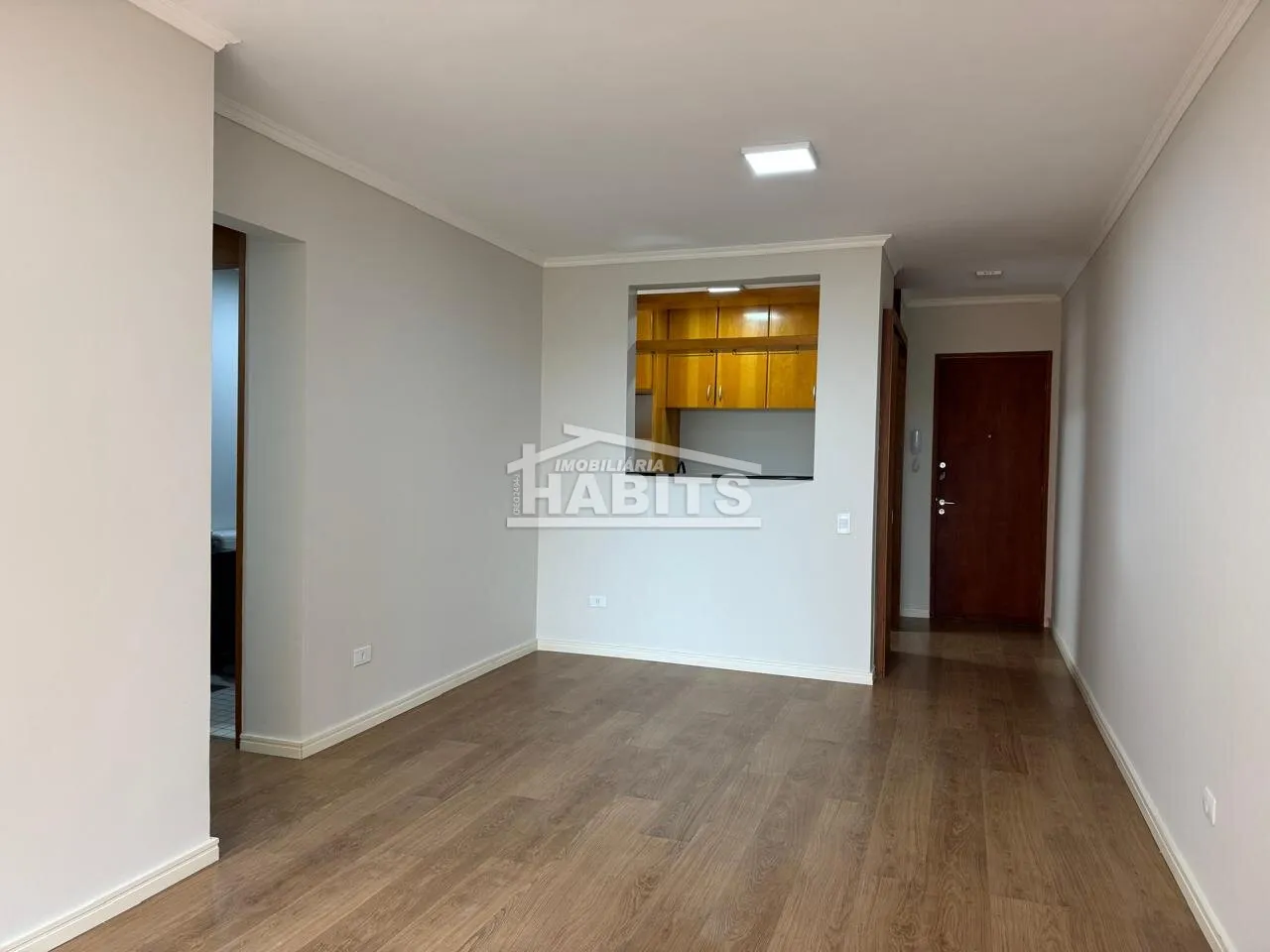 3-bedroom apartment with a balcony — photo 9