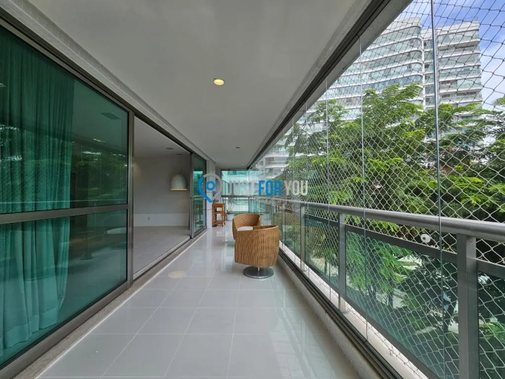 Apartamento mobiliado de 4 quartos em condomínio com piscina — photo 2