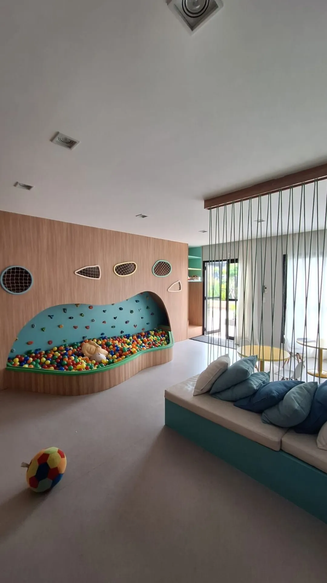 2-bedroom rental apartment with 1 parking space — photo 21