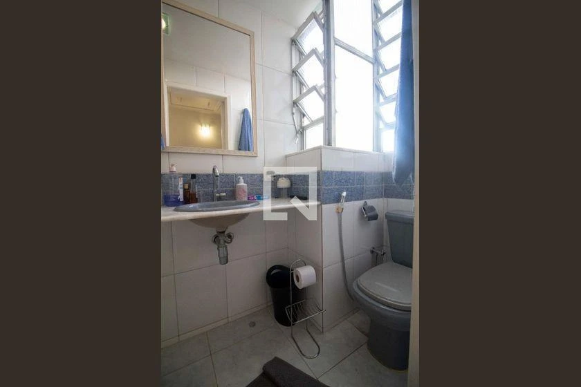 Apartamento de 120 m² com box de vidro no banho — photo 26