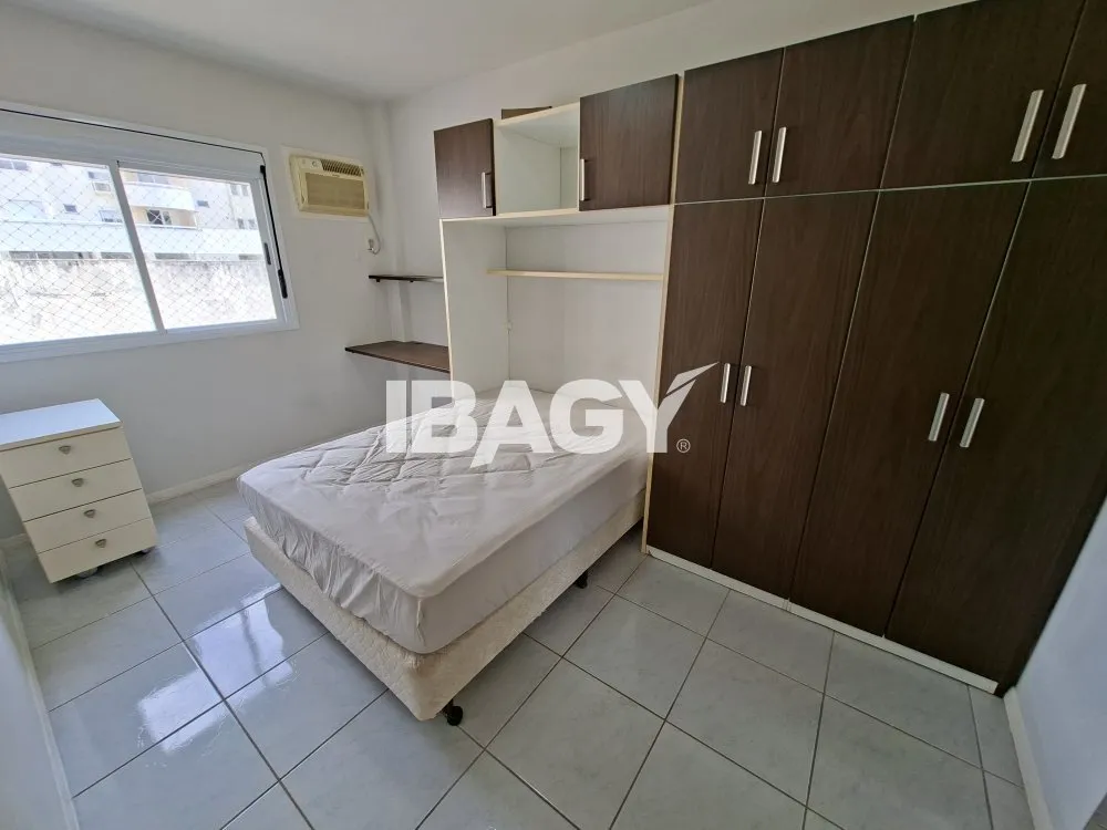 Furnished 2-bedroom apartment with a balcony — photo 3