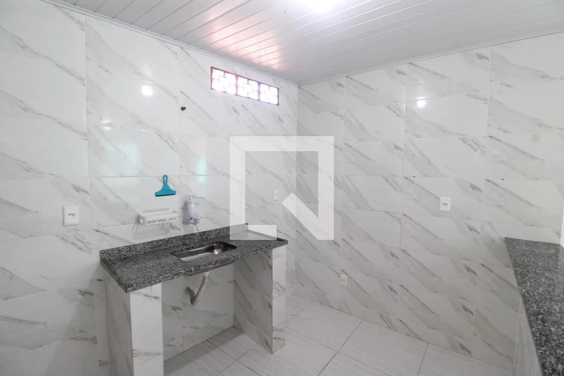 Unfurnished 2-bedroom apartment with open-plan kitchen — photo 4