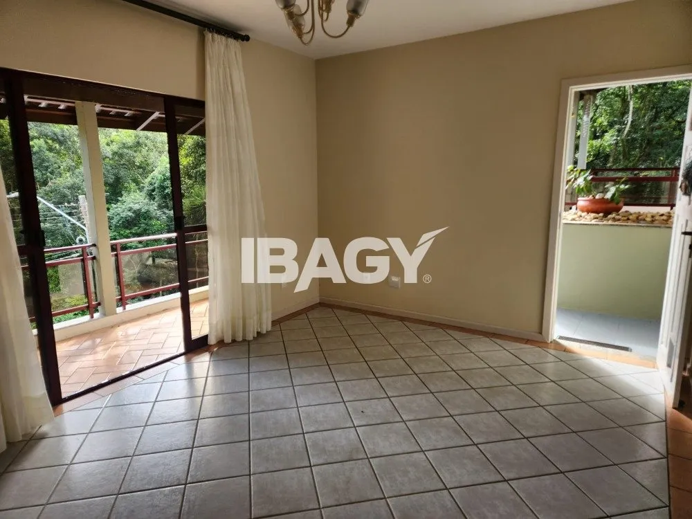 Rental house with 4 bedrooms and 2 en-suites — photo 4