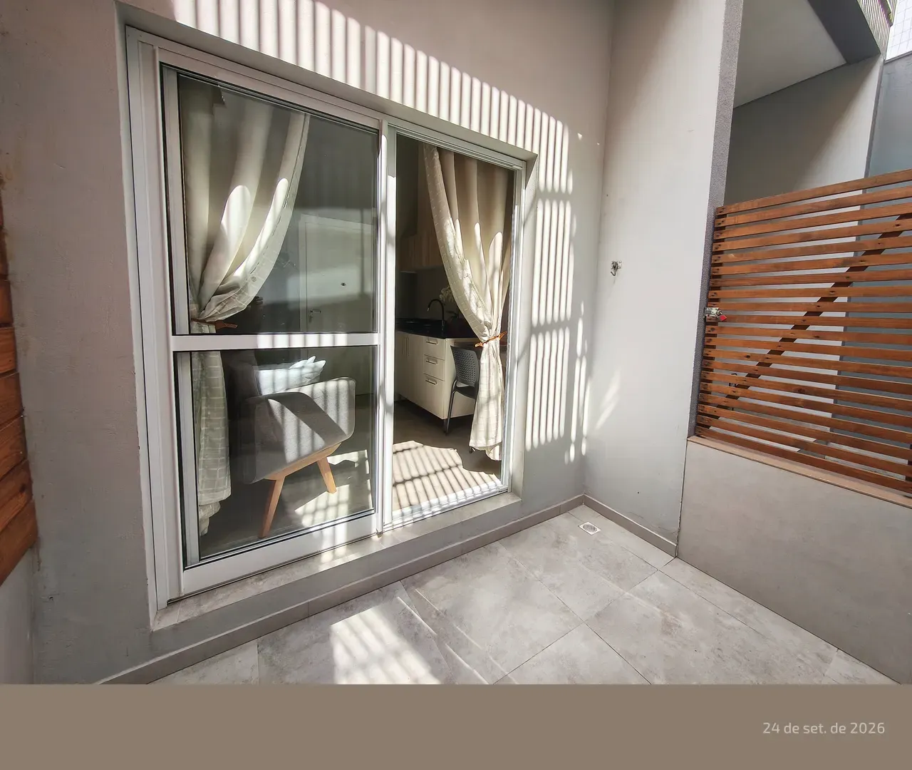 Home office in a one-bedroom apartment, 27 m² — photo 3