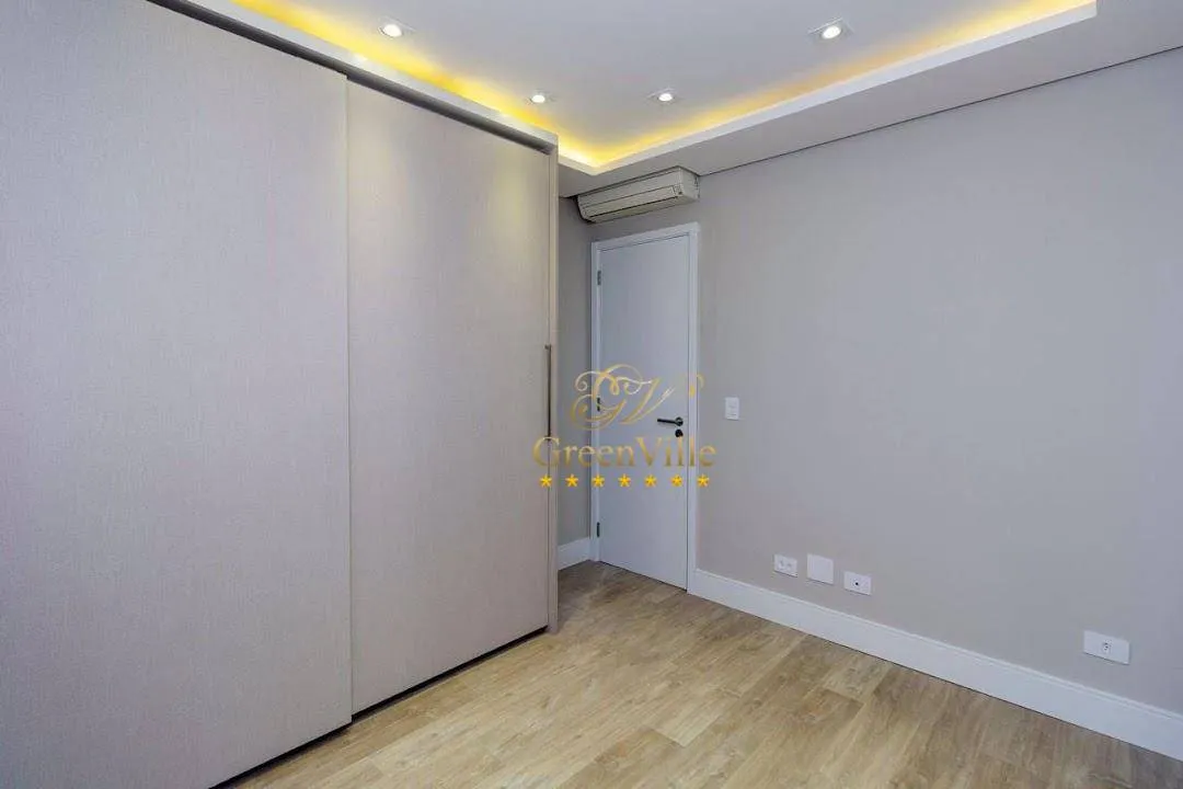 4-bedroom rental apartment with 297 m² and 3 parking spots — photo 13