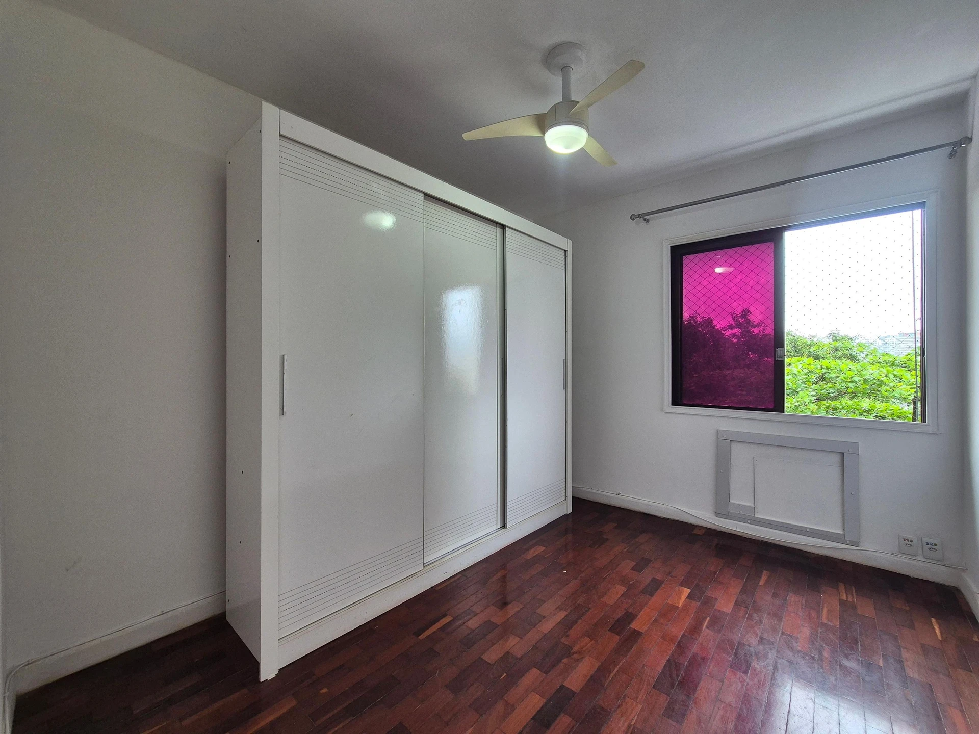 2-bedroom apartment in a building with a sauna — photo 23