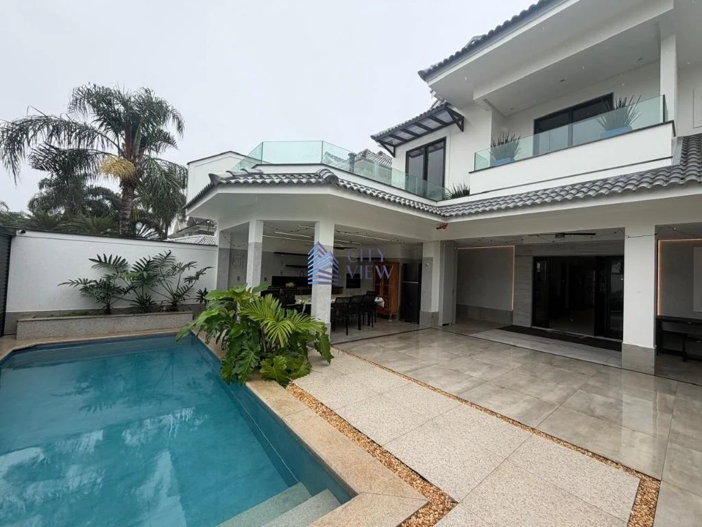 Furnished house with 5 bedrooms and open-plan kitchen — photo 2