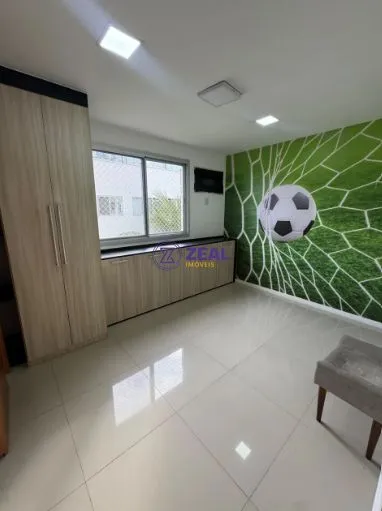 Furnished apartment, 186 m², with a glass-enclosed balcony — photo 7