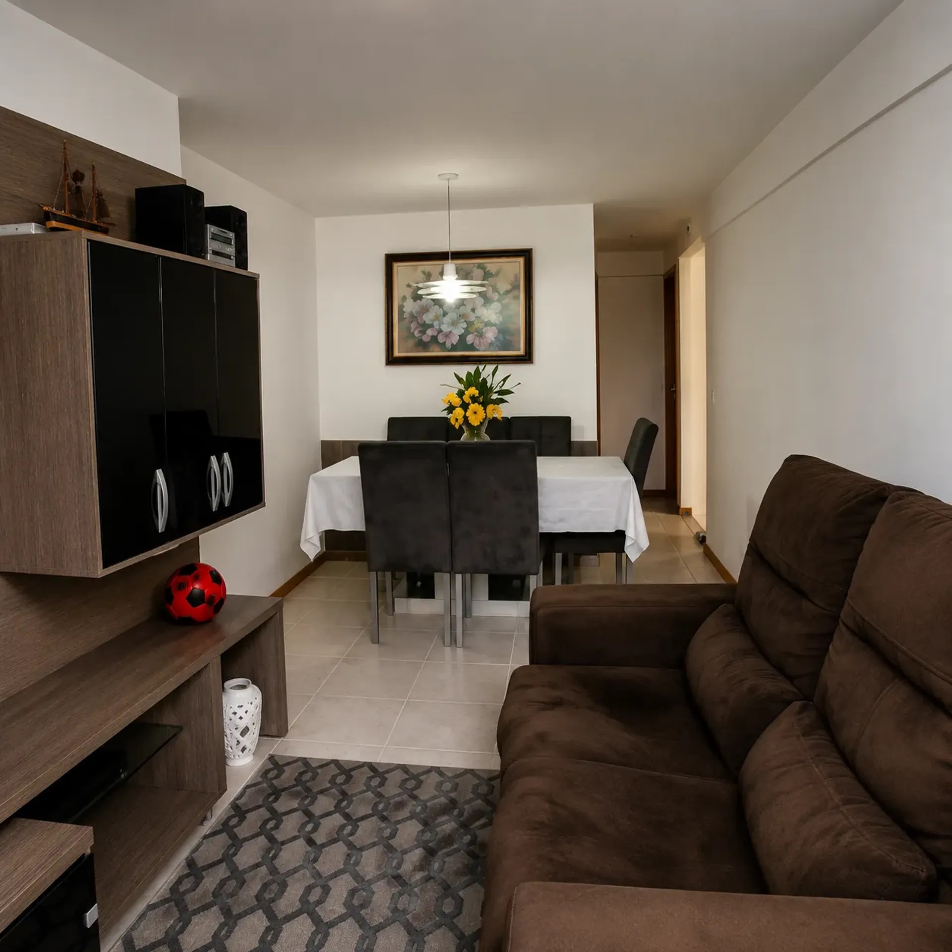 Furnished 4-bedroom apartment with a gas kitchen — photo 4