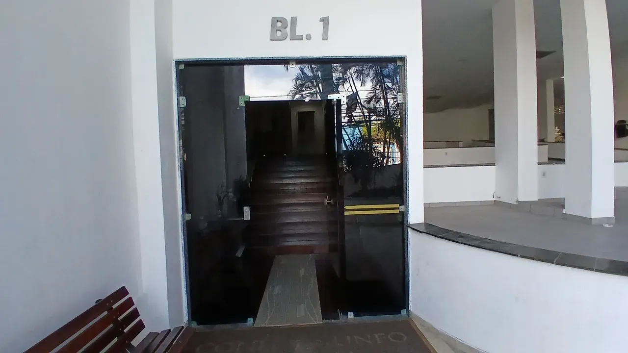 2-bedroom apartment with a balcony and 67 m² — photo 54
