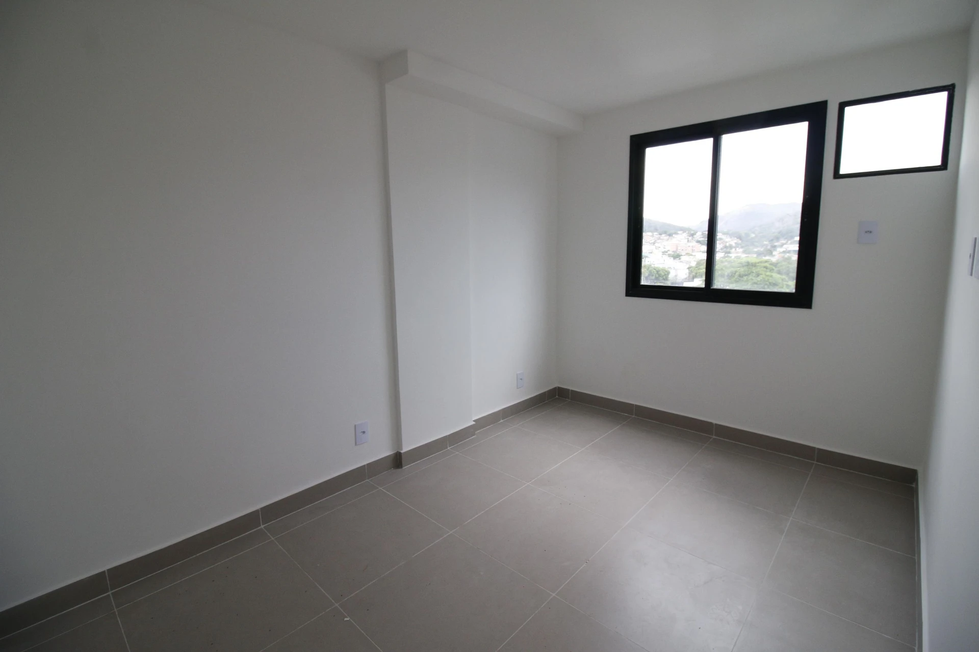 Home office in a 2-bedroom apartment, 130 m² — photo 34