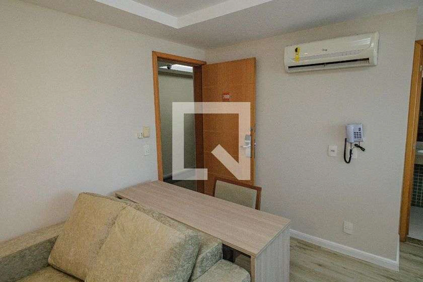 Мебльована квартира з 1 спальнею та балконом у склі — photo 7