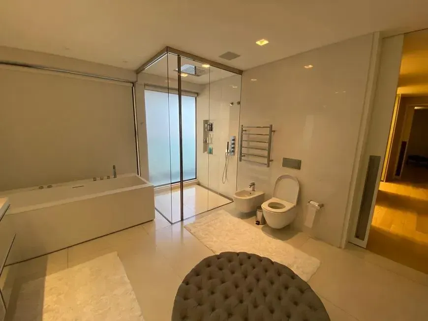 Apartamento sin muebles con 4 dormitorios y 5 baños — photo 34
