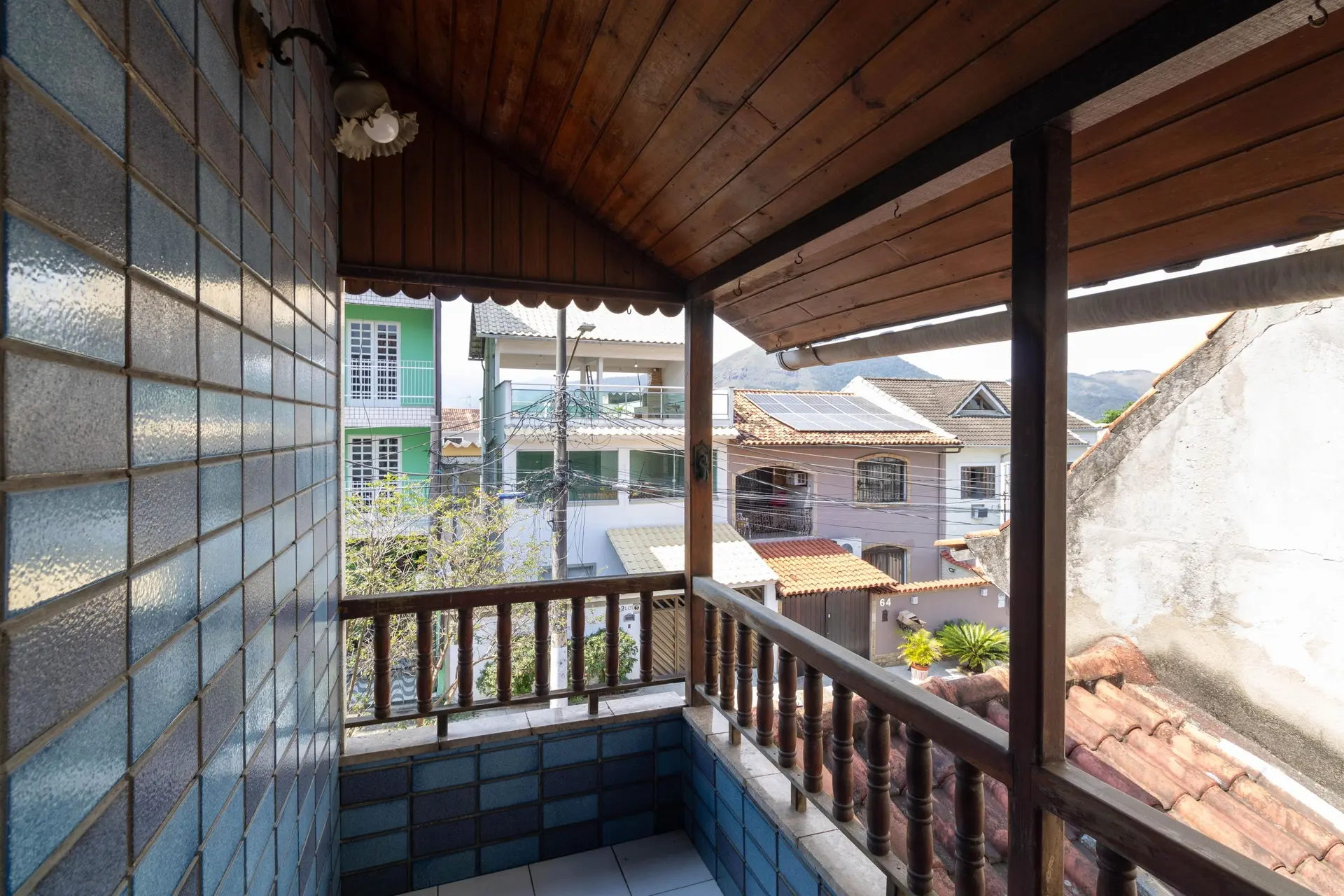 Furnished rental house with 2 bedrooms and 2 baths — photo 30