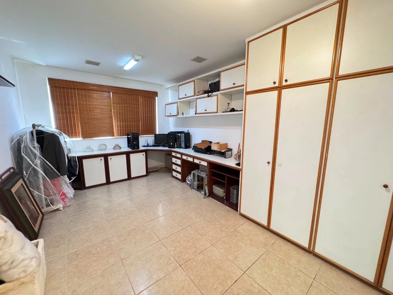 Rental house with 6 bedrooms and 246 m² — photo 6