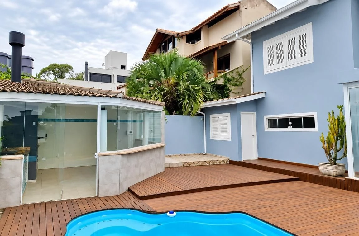 House, 207 m², with a water view — photo 4