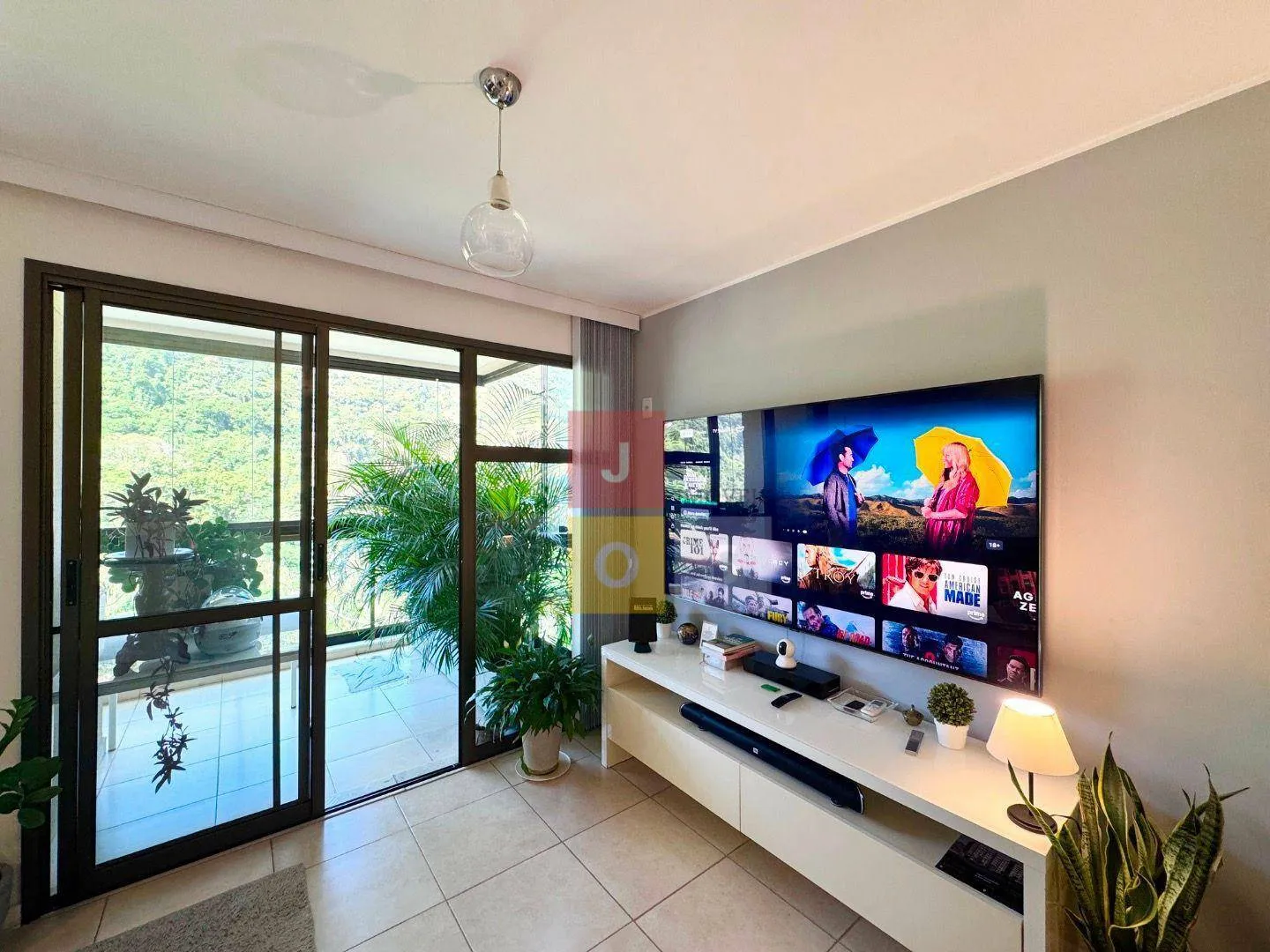 160 m² penthouse with 3 bedrooms and 2 en-suites — photo 7