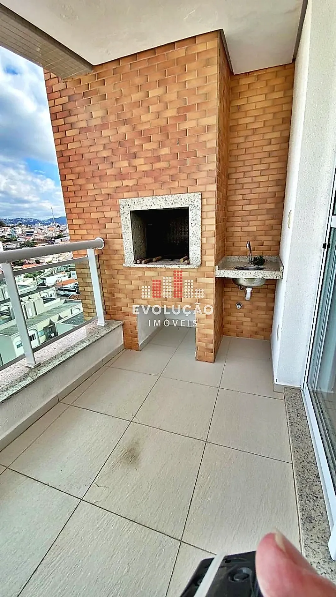 Apartamento de 3 dormitorios de 85 m² con balcón y parrilla — photo 5
