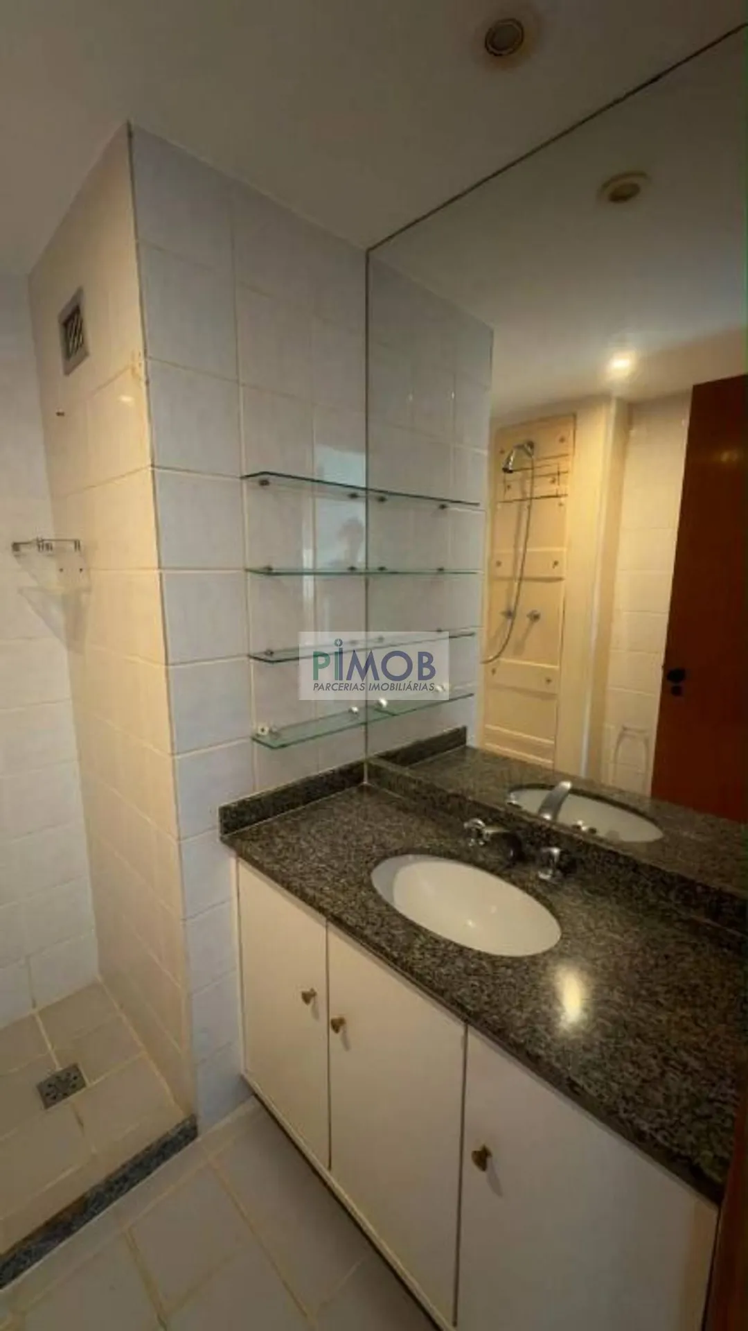 Apartment with 2 bedrooms and a balcony — photo 24