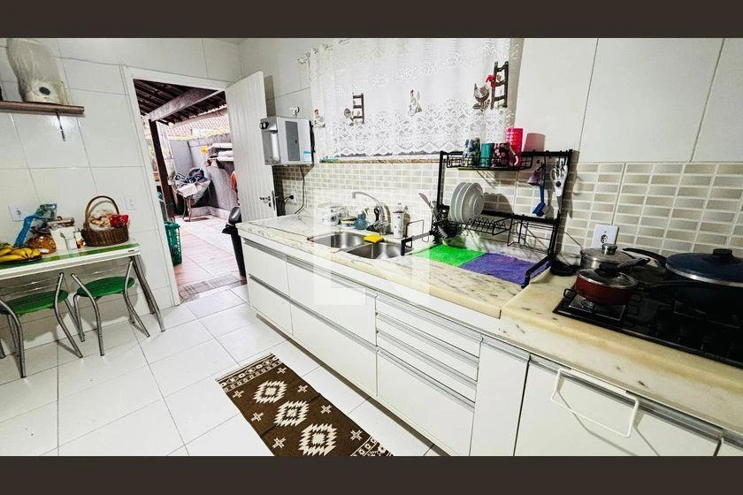 House with 5 bedrooms, 196 m², 8 parking spots and 4 baths — photo 47