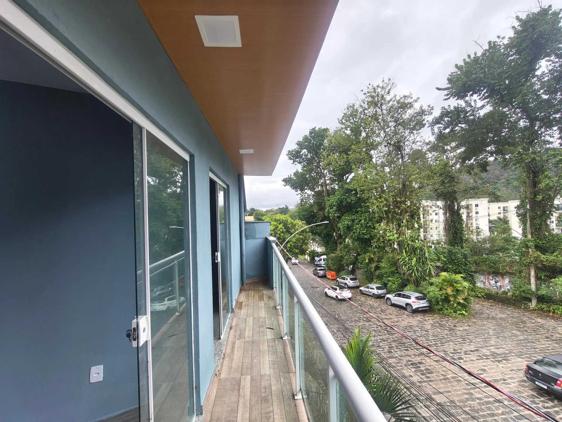 Apartamento com 2 quartos e varanda vista para as montanhas — photo 6