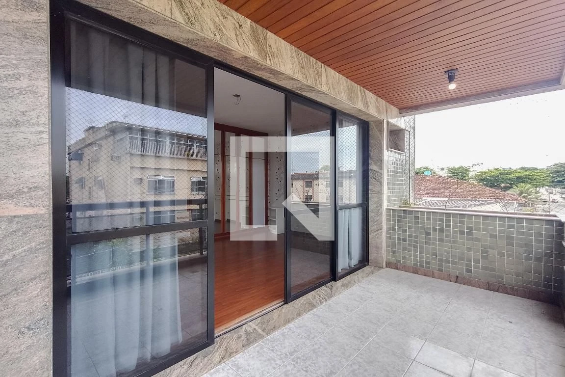 4-bedroom apartment with a water view in Rio de Janeiro — photo 18