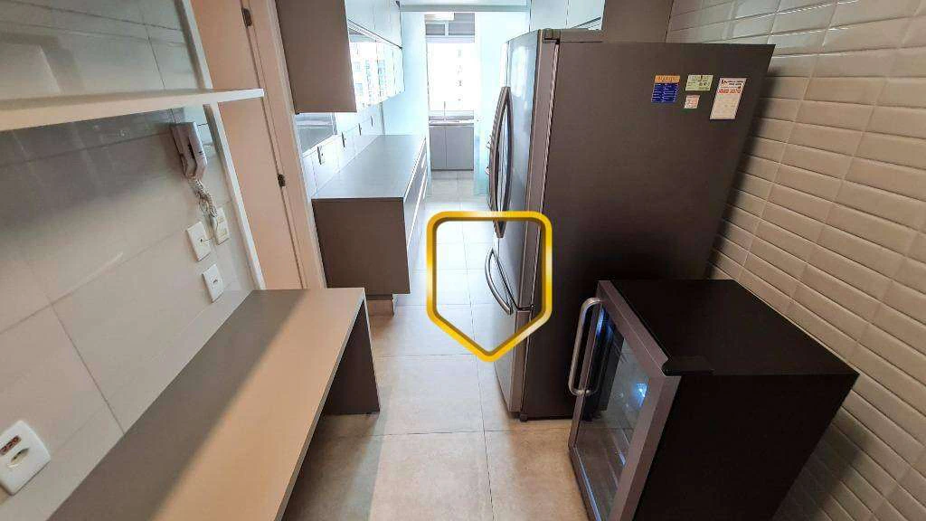 Furnished apartment with 3 en-suite bedrooms and 147 m² — photo 9