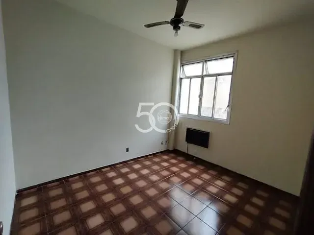 3-bedroom apartment in a building with a pool — photo 18