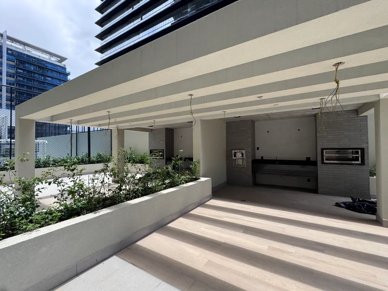 Apartamento de 3 quartos com varanda envidraçada — photo 26