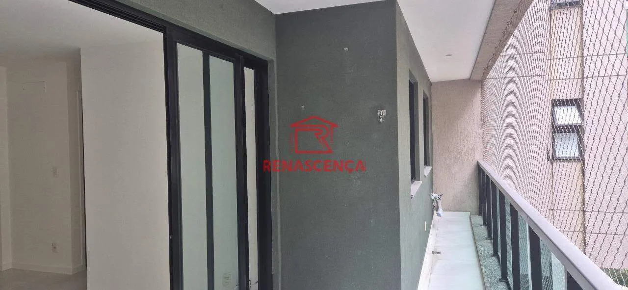 2-bedroom apartment in a building with a gym — photo 12