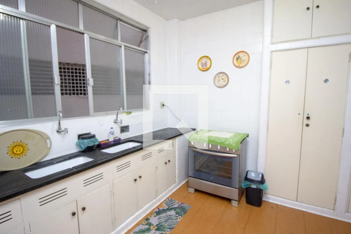 Furnished apartment with 3 bedrooms and 5 bathrooms — photo 12