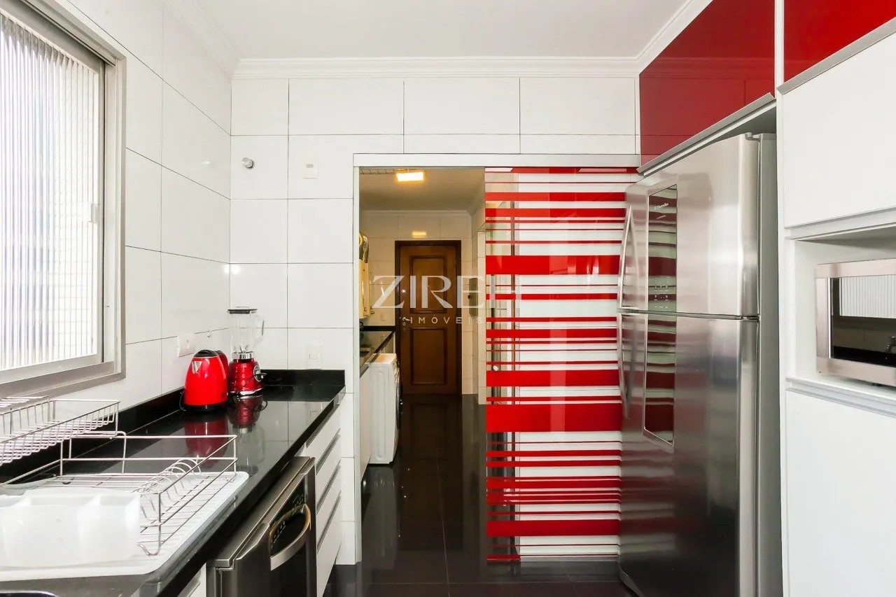 4-bedroom apartment with 219 m² and 2 parking spots — photo 12