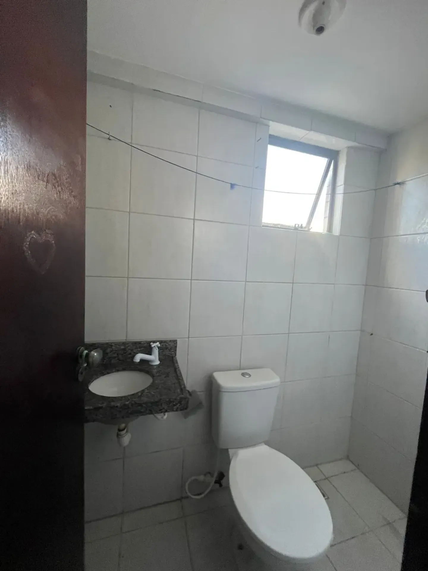 Unfurnished 100 m² apartment with 4 bedrooms and 2 en-suites — photo 52