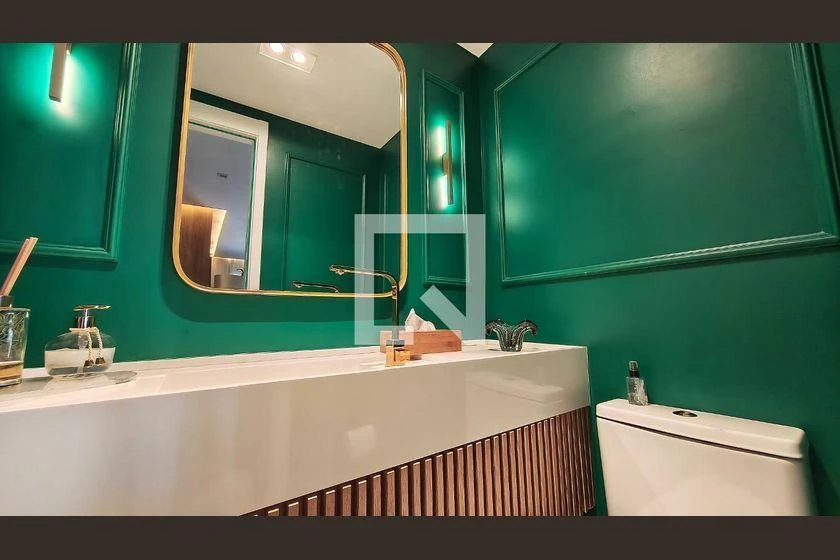 4-bedroom apartment with a glass-enclosed balcony — photo 42