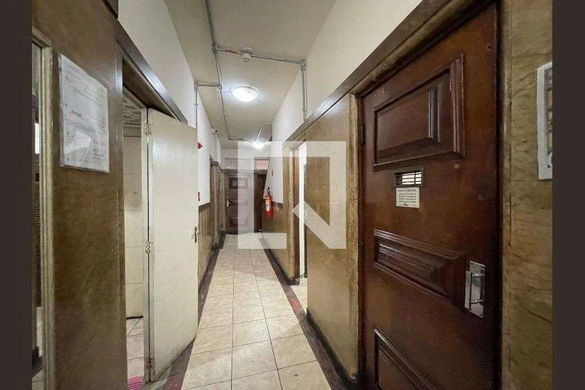Furnished 2-bedroom apartment with 65 m² — photo 4
