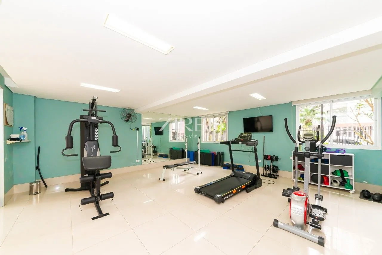 3-bedroom apartment in a building with a gym — photo 15