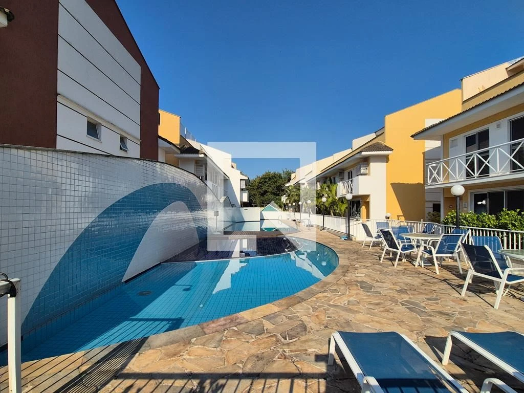 Casa de 4 dormitorios con balcón y 3 plazas de parking — photo 39