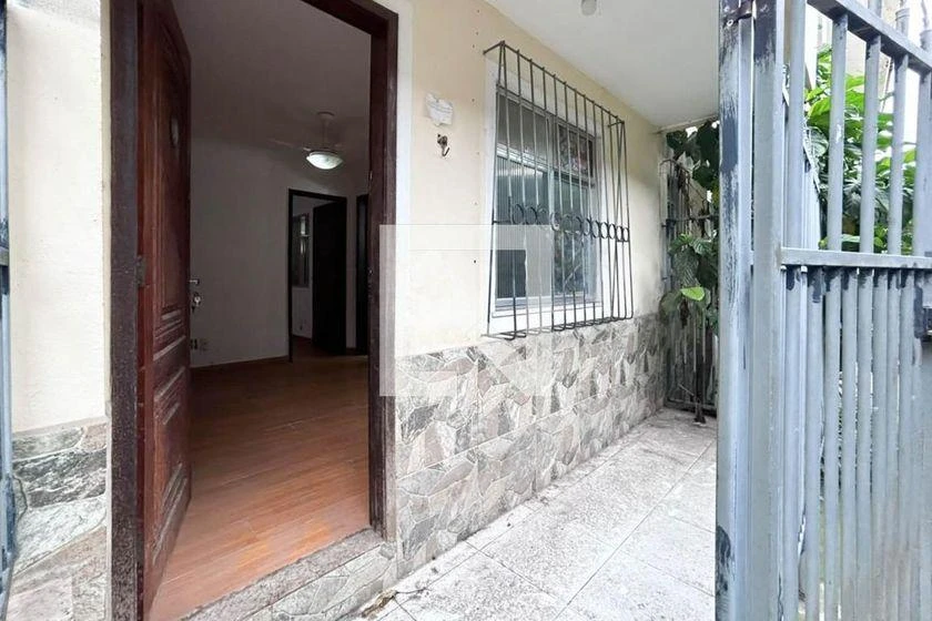 House, 50 m², with wood or laminate floors — photo 9