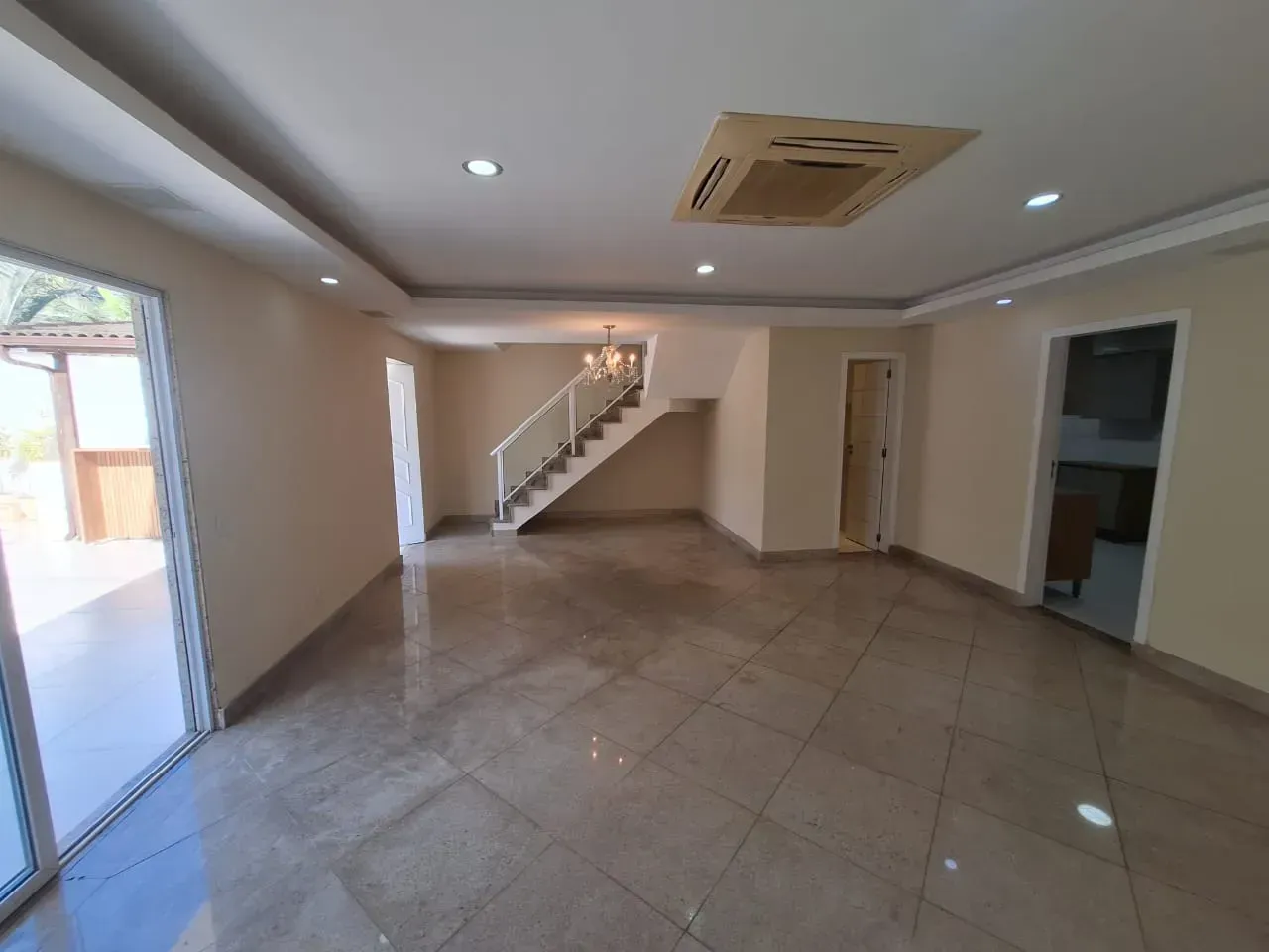 Casa em condomínio fechado com 4 quartos e 3 suítes — photo 12