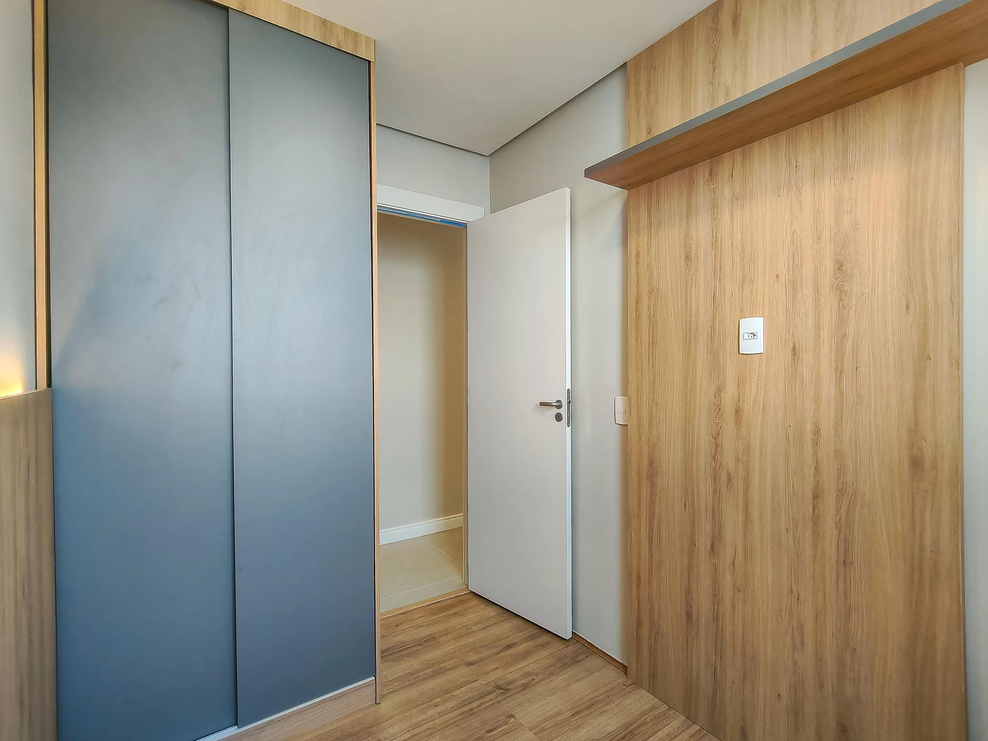 2-bedroom apartment in a building with a sauna — photo 78