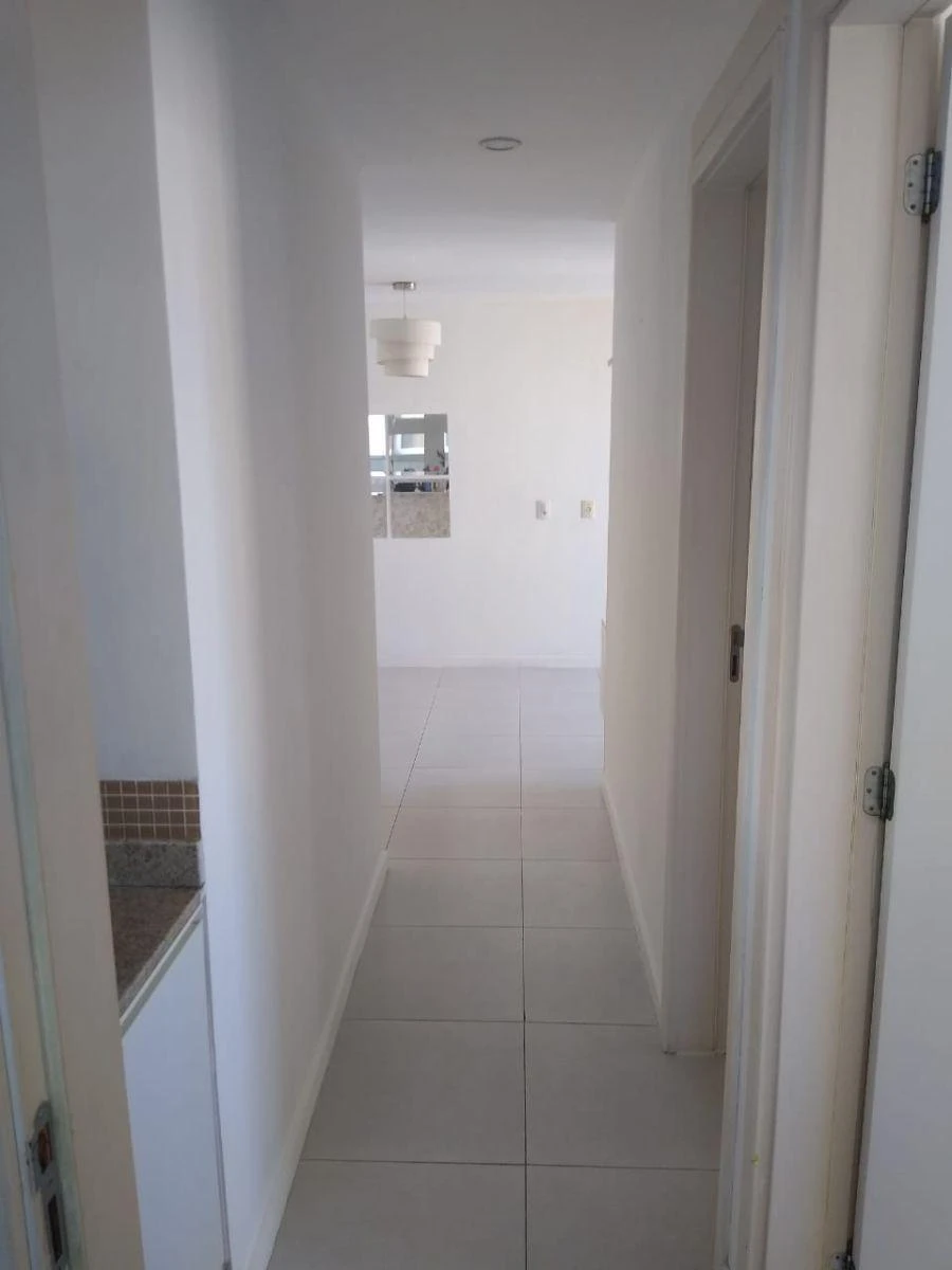 2-bedroom apartment in a building with a gym — photo 12
