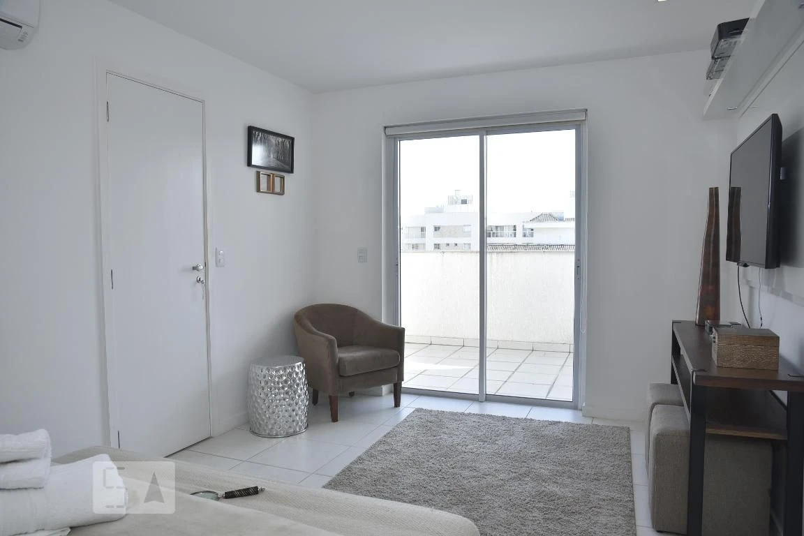 Apartamento mobiliado com 5 quartos e 2 suítes — photo 120