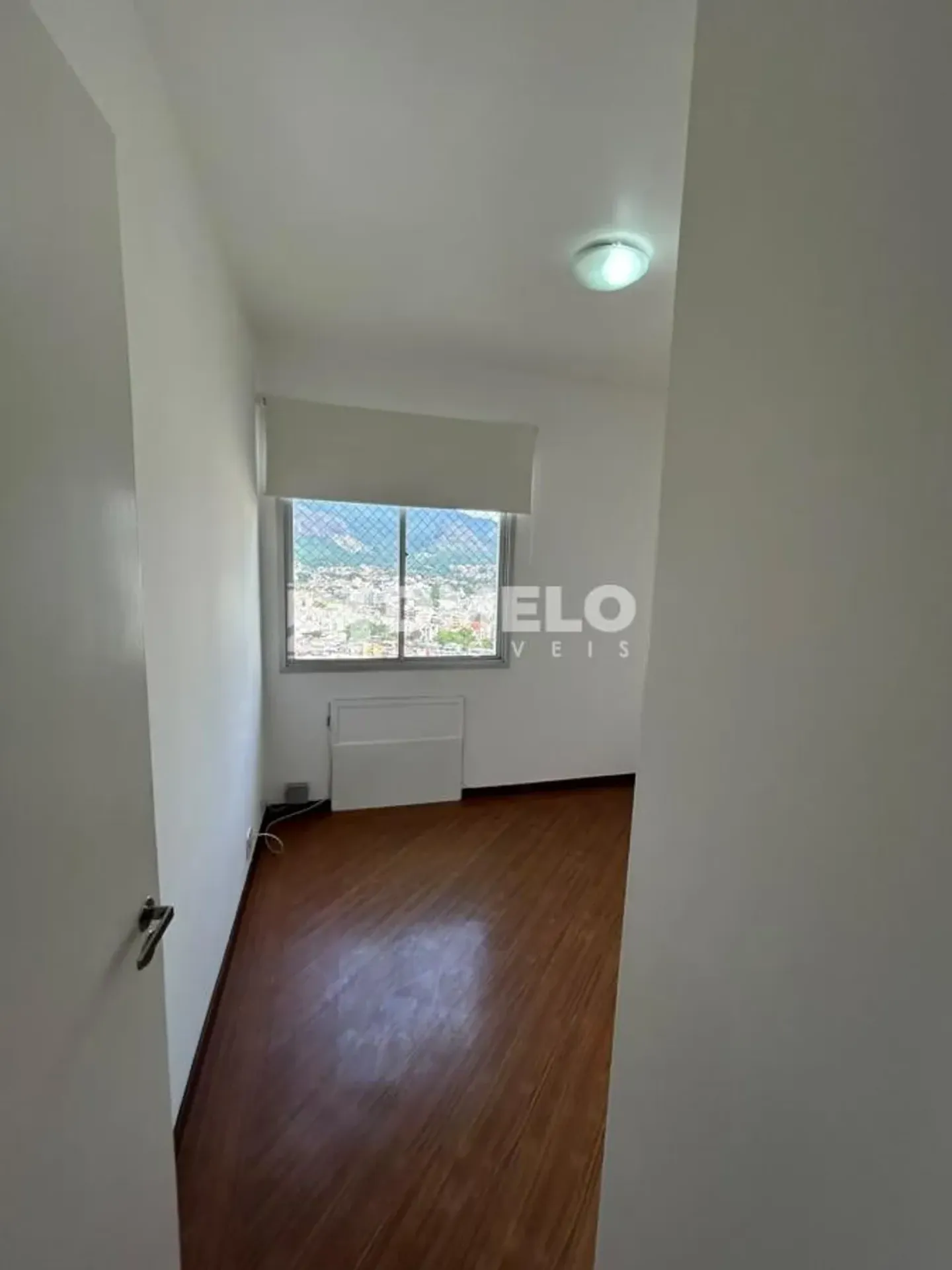 Apartment, 83 m², with wood or laminate floors — photo 6