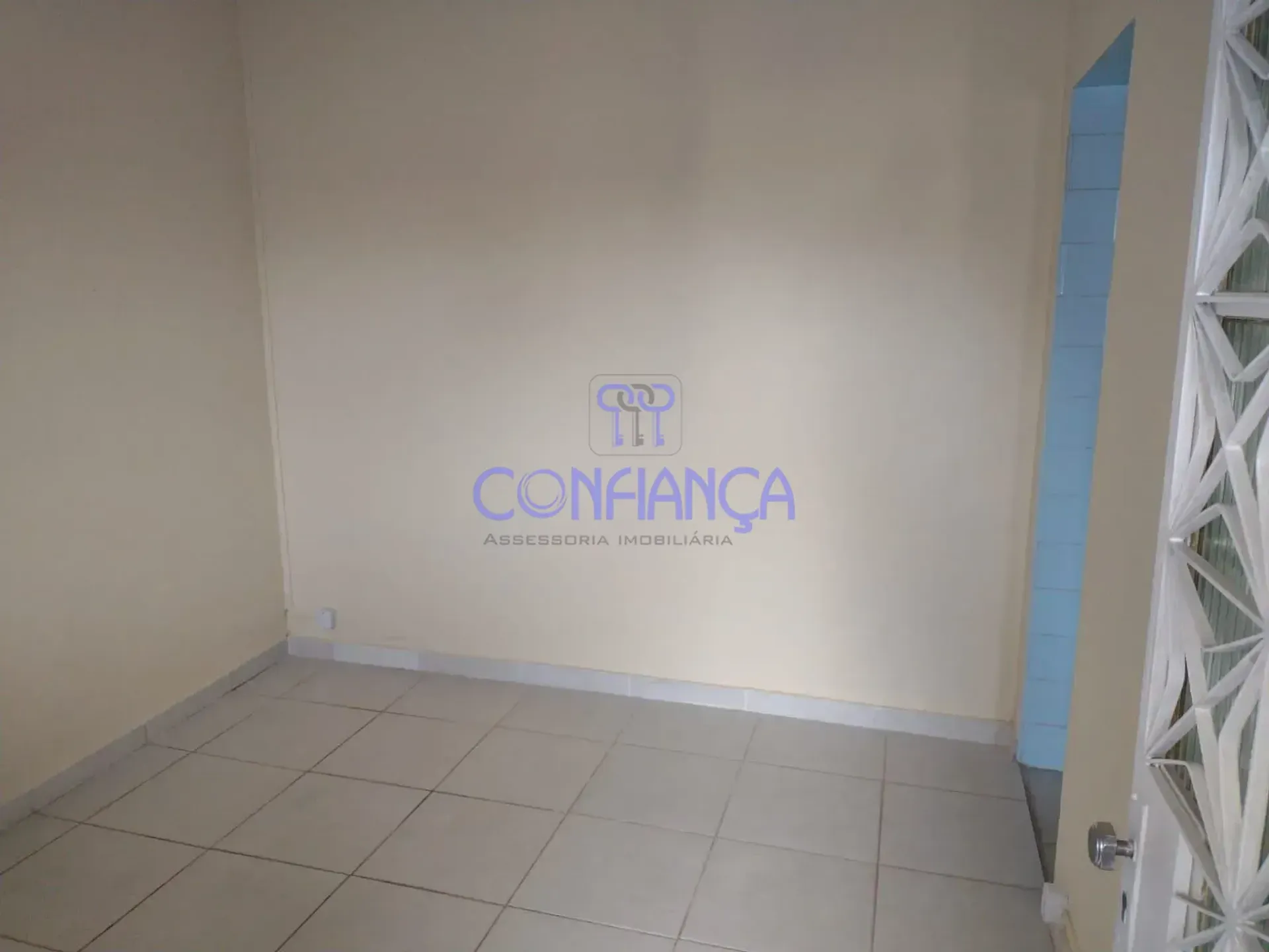 House with 2 bedrooms and 1 bathroom no parking — photo 11