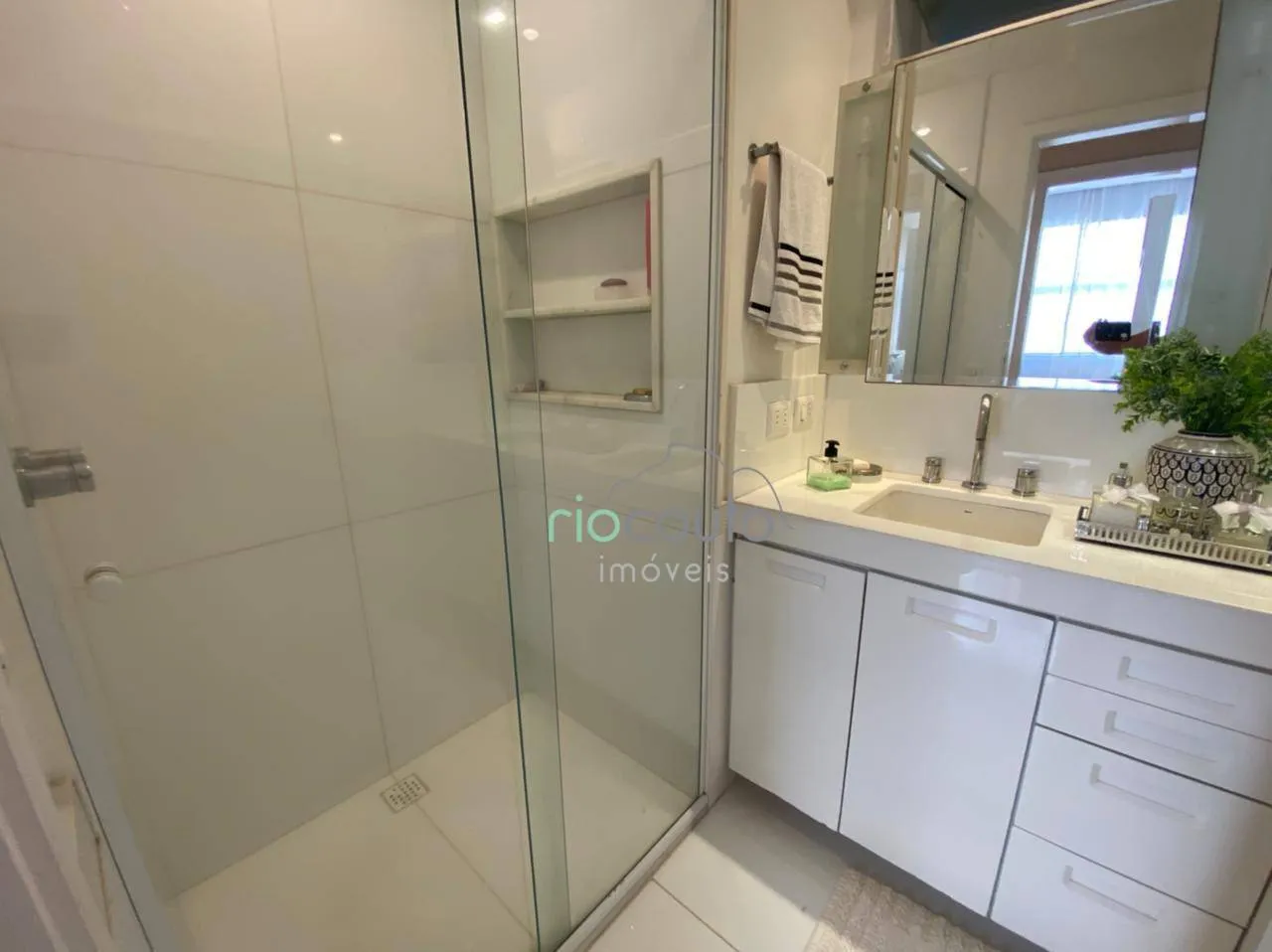 4-bedroom apartment with a dishwasher in Rio de Janeiro — photo 24