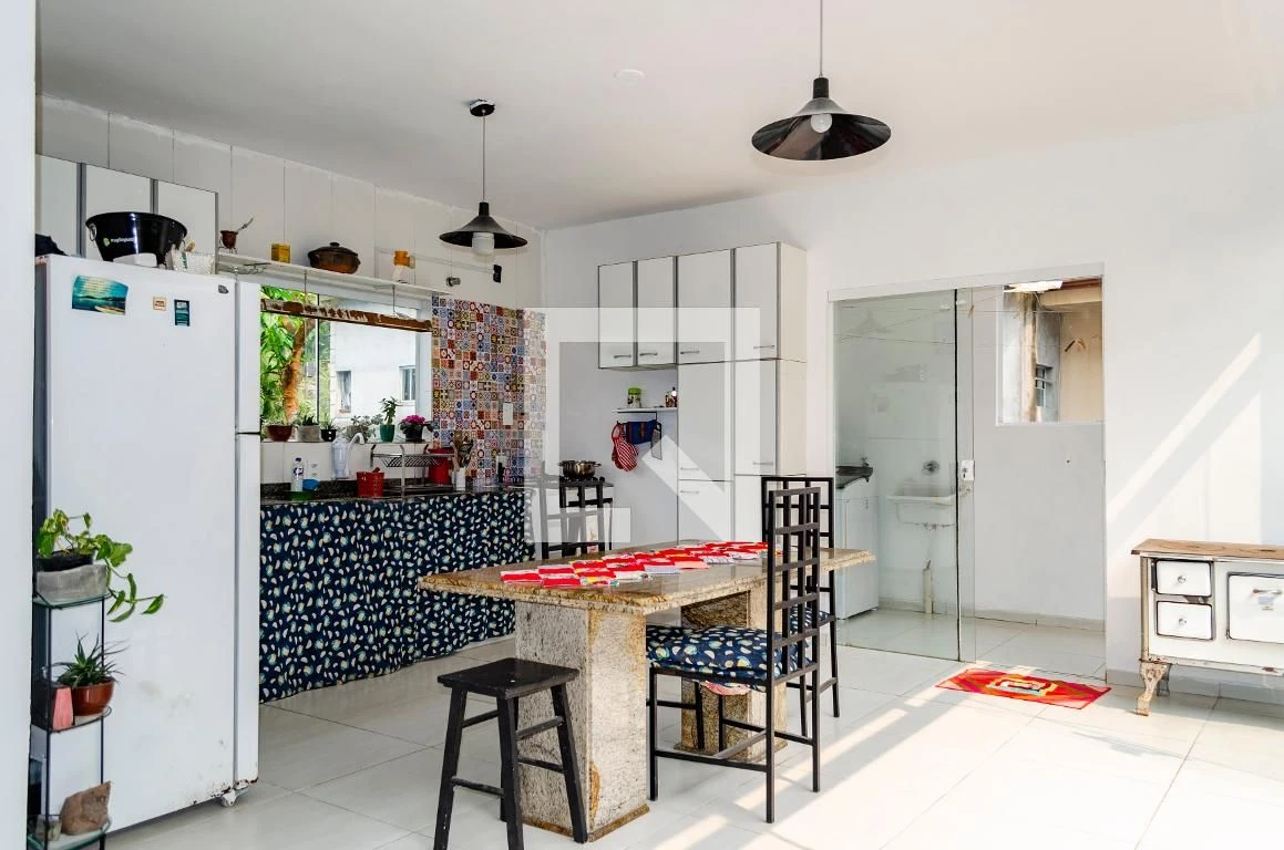 3-bedroom house with a mountain view in Florianópolis — photo 23