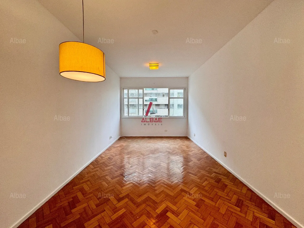 Apartment, 90 m², with wood or laminate floors — photo 13